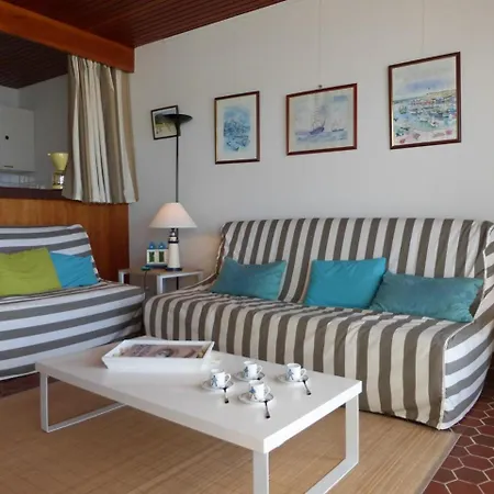 Sg060-041 3 Pieces 6 Couchages Gilles Croix De Vie *